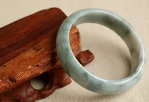 糯種翡翠手鐲 糯種翡翠手鐲