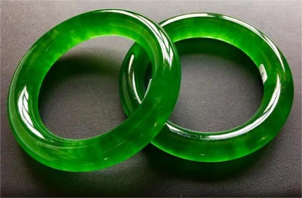 翡翠手鐲保養(yǎng)